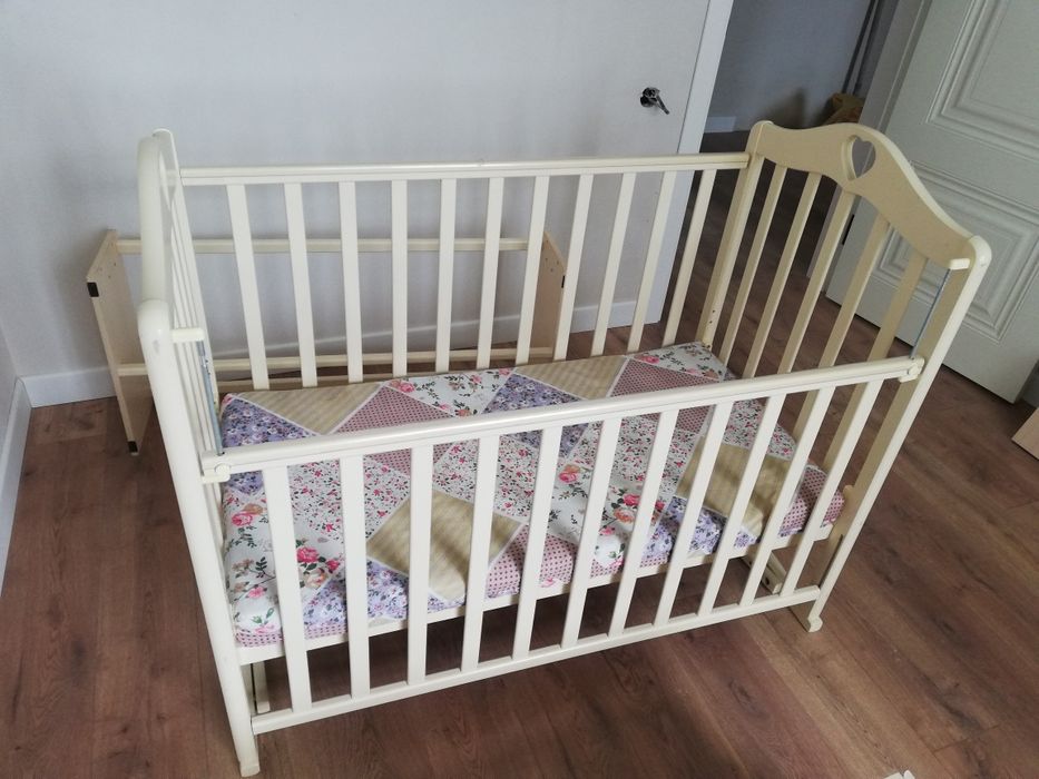 Кроватка для новорождённых