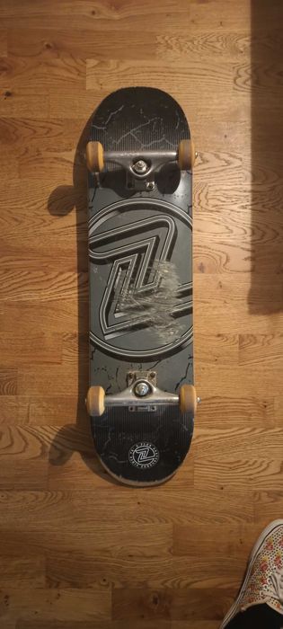 Skate board z-flex