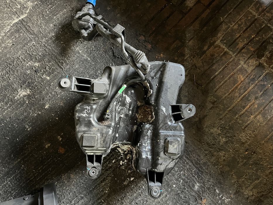 Rezervor AdBlue BMW X1 F48 X2 F39 Seria 2 F44