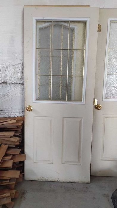 Продам межкомнатные двери !