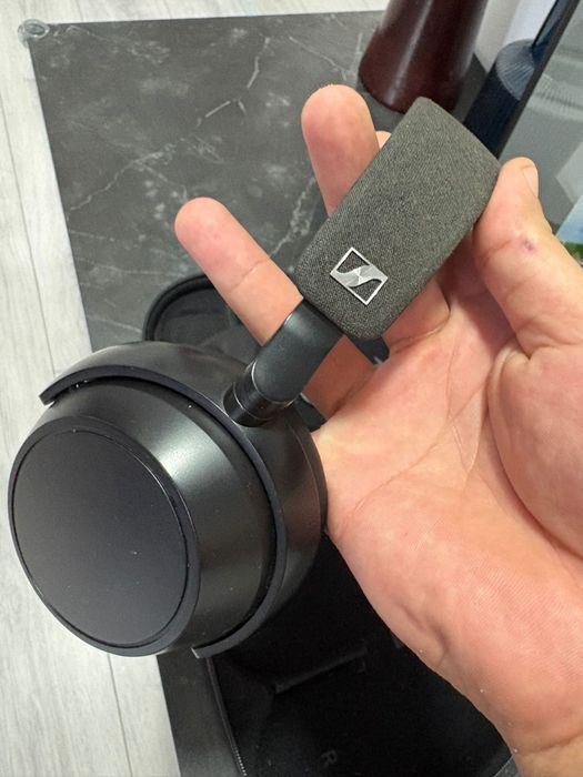 Casti Sennheiser Momentum 4 Wireless