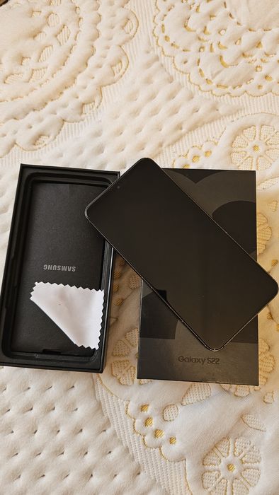 Samsung Galaxy S22 128/8 GB