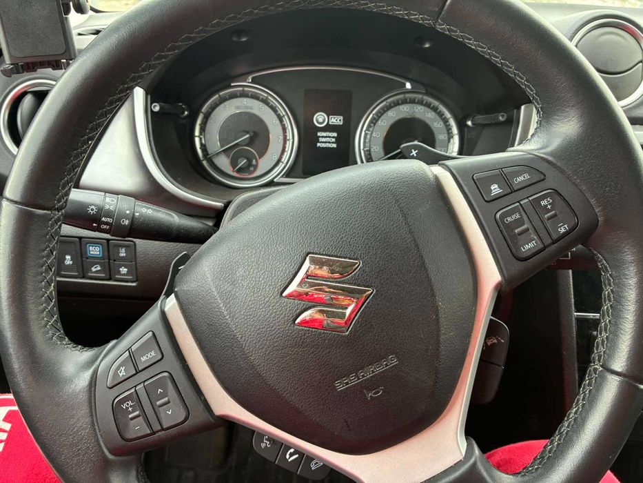 Продавам Сузуки Витара хибрид SUZUKI VITARA HIBRID