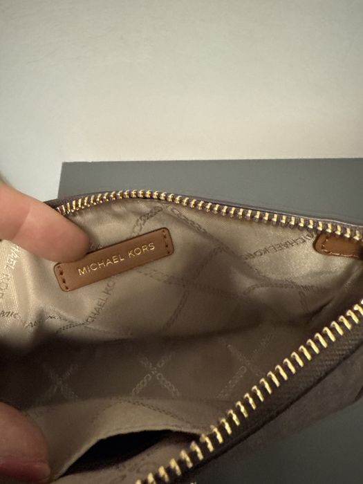 Оригинална чанта Michael kors