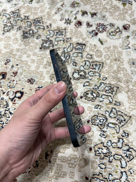 Продам iPhone 13 128Gb