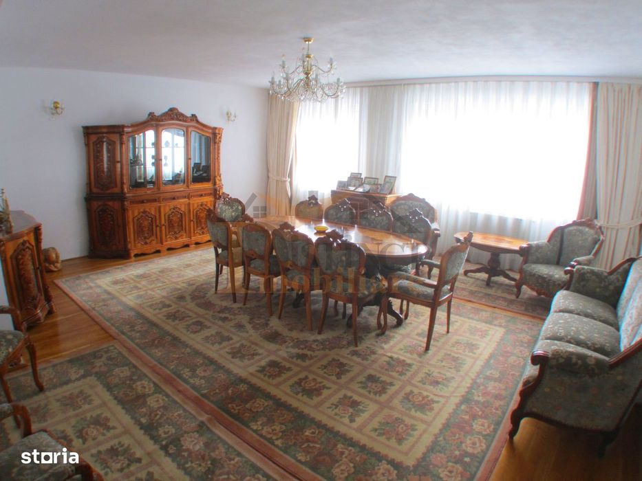 Imobil versatil, 520 mp utili, pretabil clinica, zona Garii-Centru