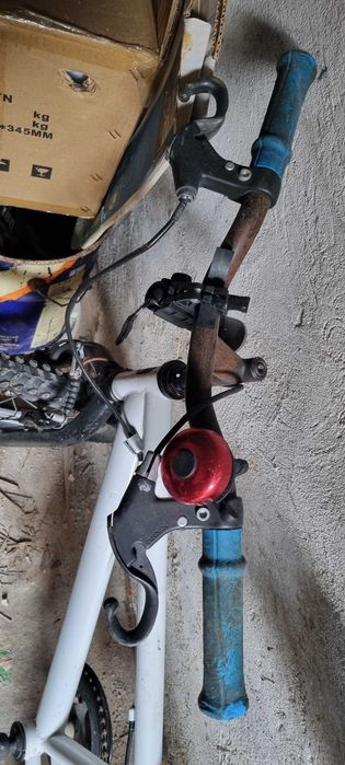 Bicicleta velors cu 21 viteze so Btwin roti 20 pana la 11 ani