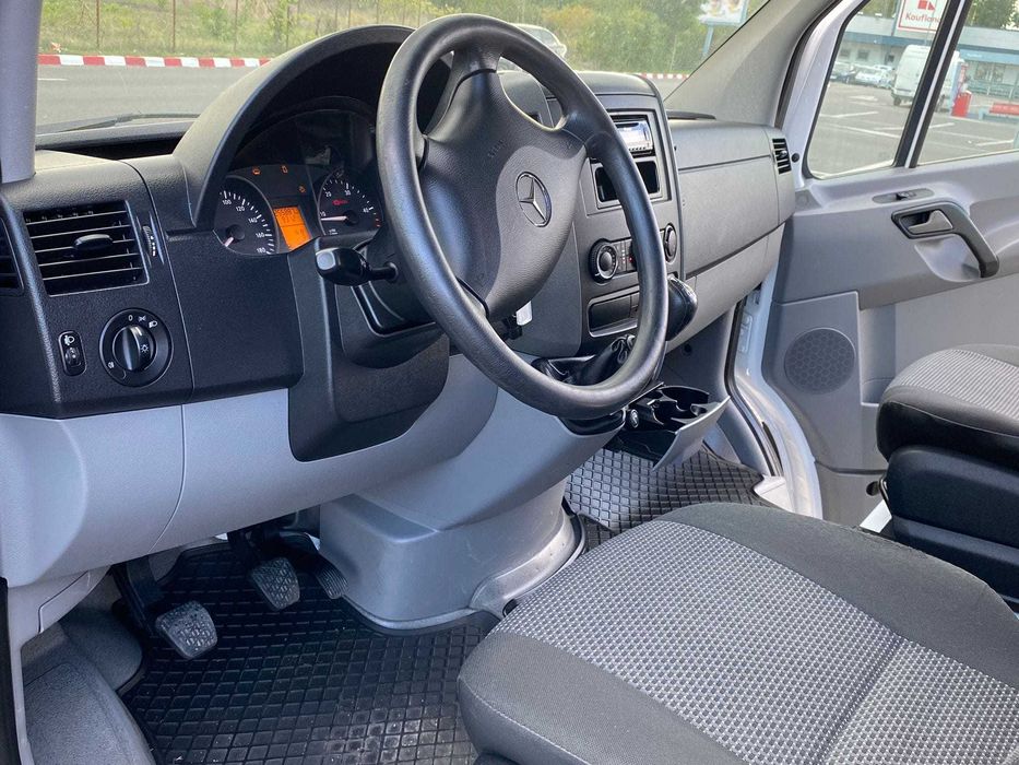 Mercedes-Benz Sprinter 213 CDI • 7 Locuri • Cabină Dublă • Benă Aluminiu