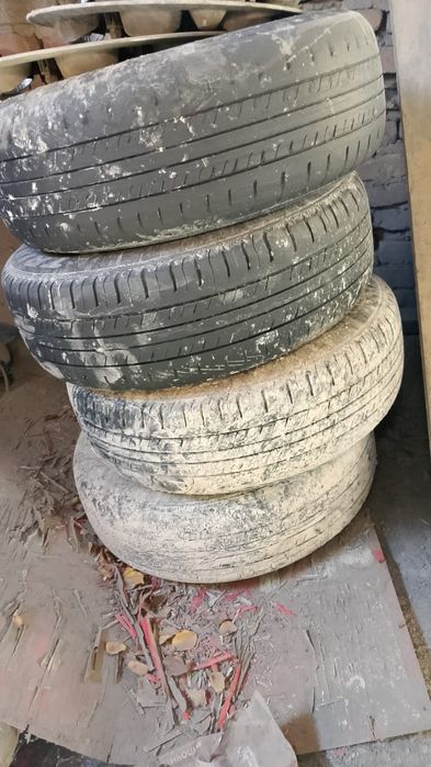 продам резину с дисками
