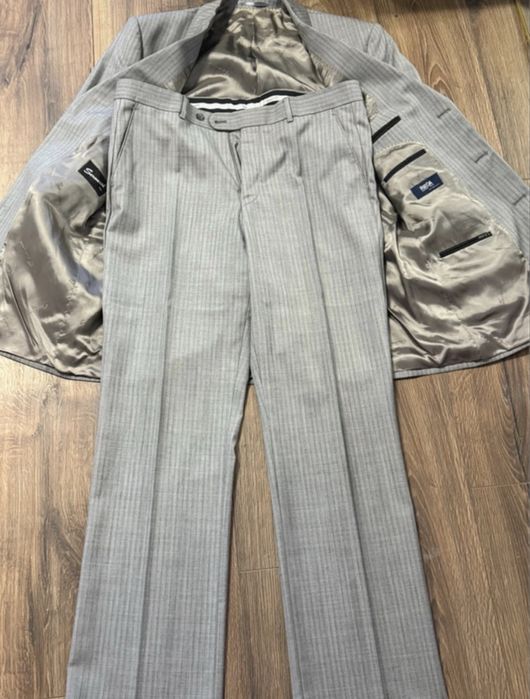 Costum Seroussi (romanesc)