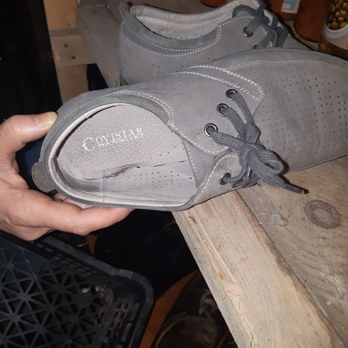 Vand pantofi marimea 40