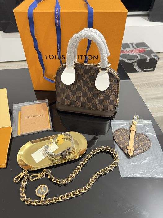Geanta Louis Vuitton Alma BB - in stock !
