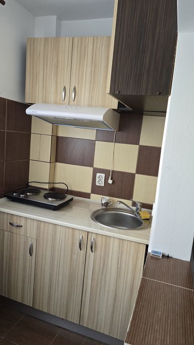 Garsoniera de închiriat
