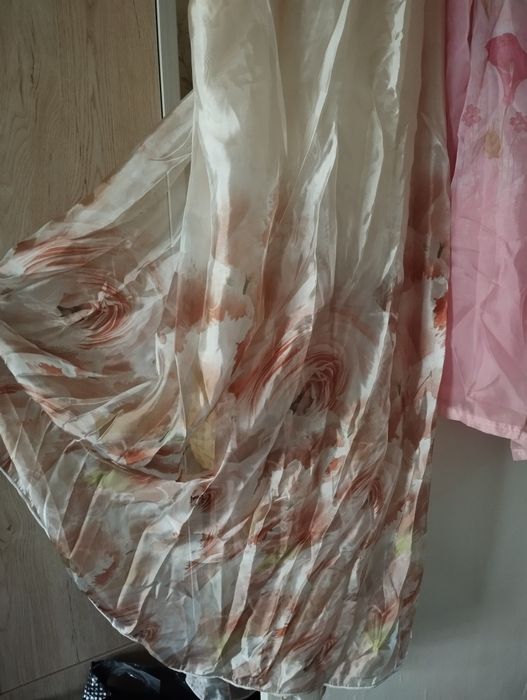 Продам шторы и тюль высота 250в хорошем состоянии