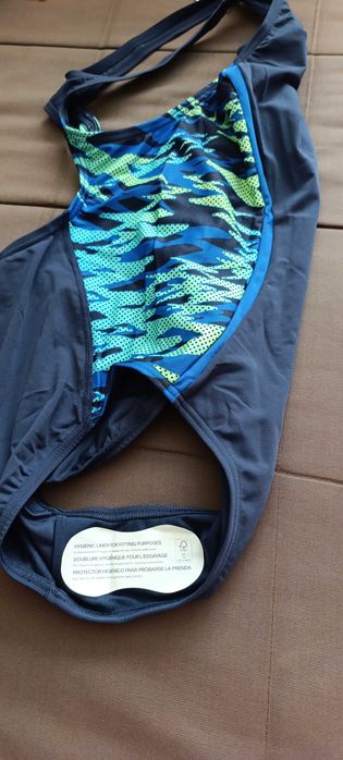 Цял бански "Speedo" размер GB 36/12