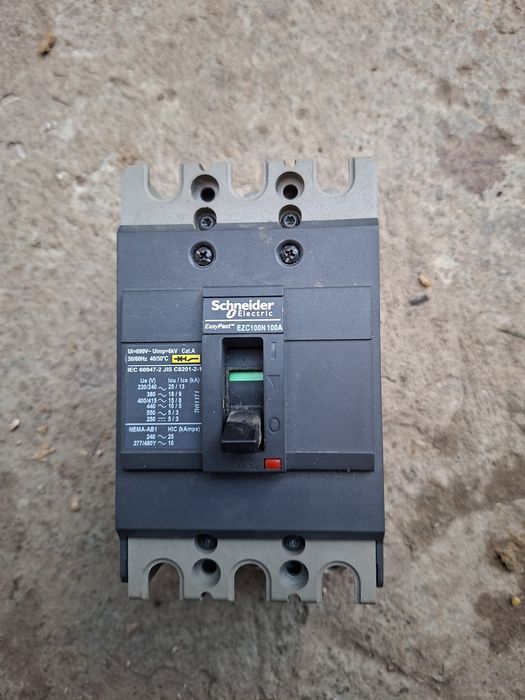 Intrerupator automat Schneider