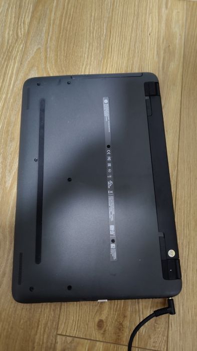 Laptop HP 15,6 inch / i3 gen 5 / ssd 128 GB / 8 GB RAM