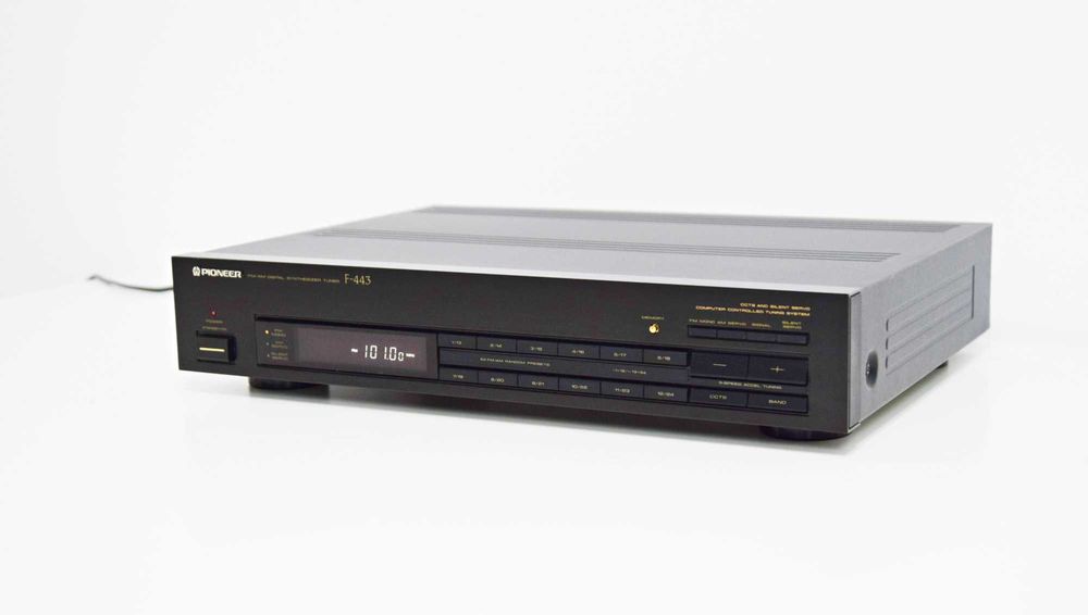 Tuner Pioneer F-443, radio