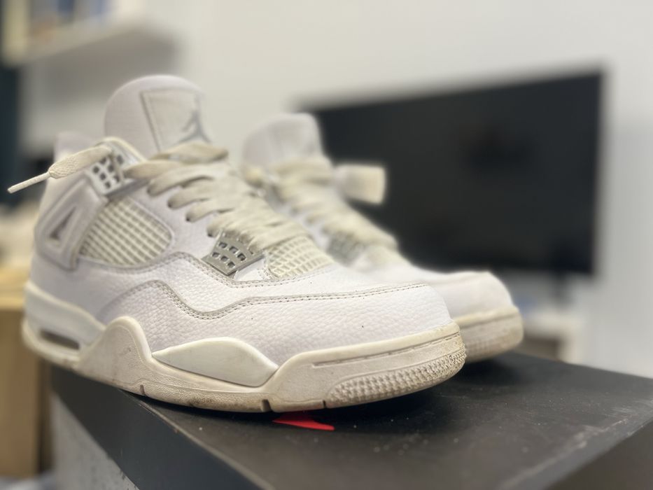 Air Jordan 4 Pure Money