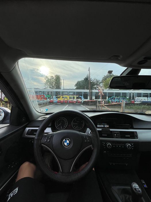 vând bmw e90 320d