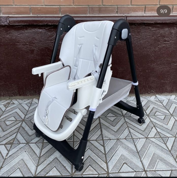 Стульчик для кормления .