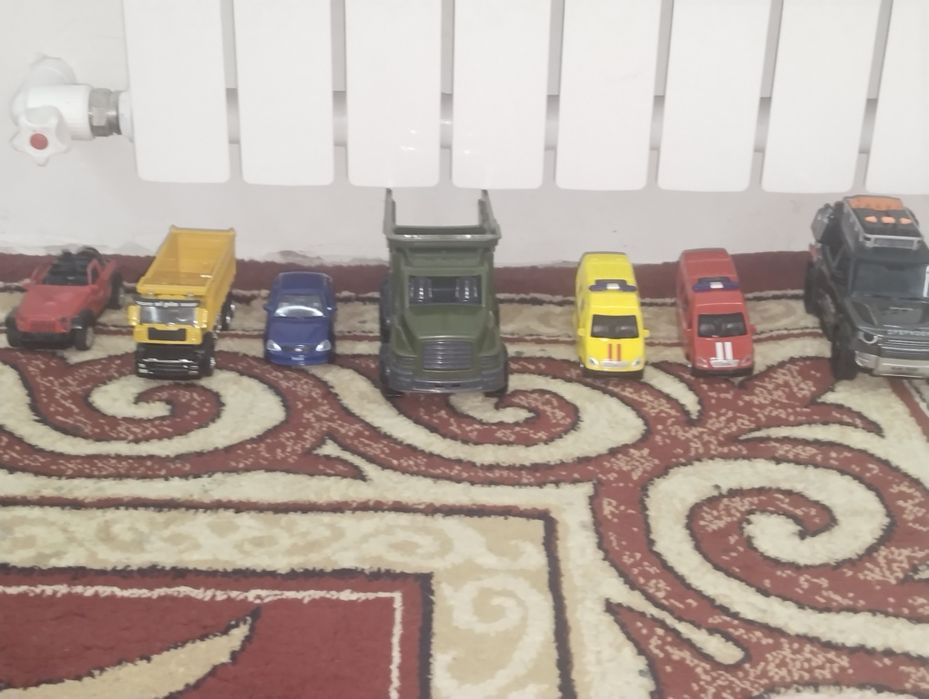 Продам игрушки металлические