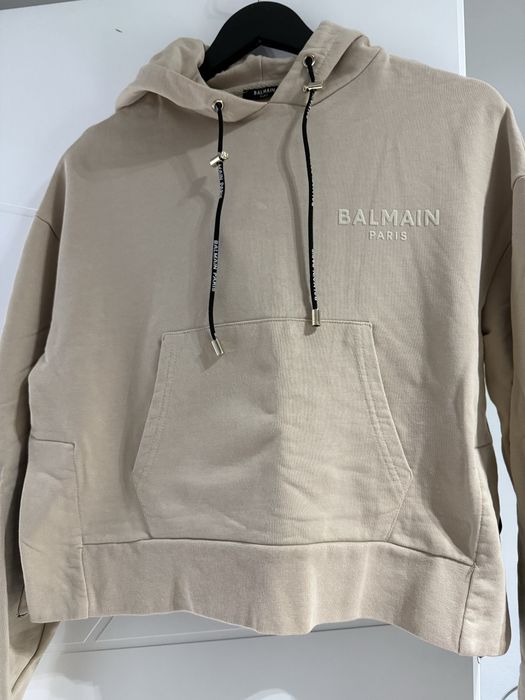 Продавам сет BALMAIN