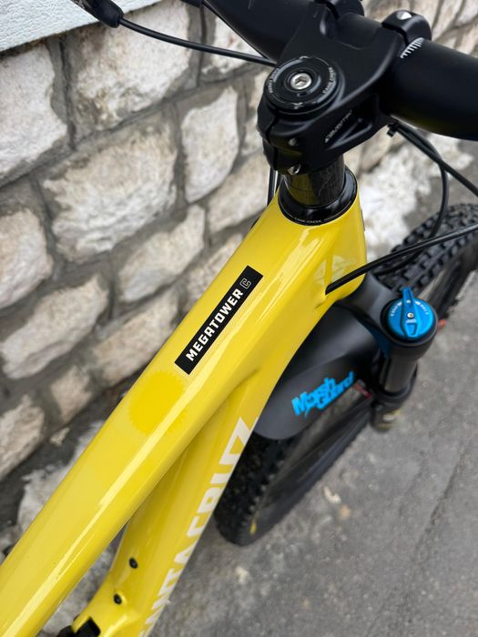 Vând full suspension Santa Cruz Megatower C 29” carbon