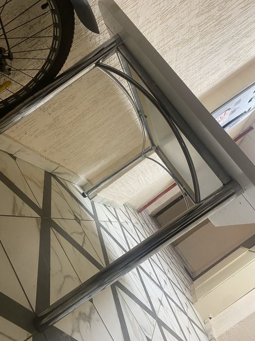 Стол кухонный продам