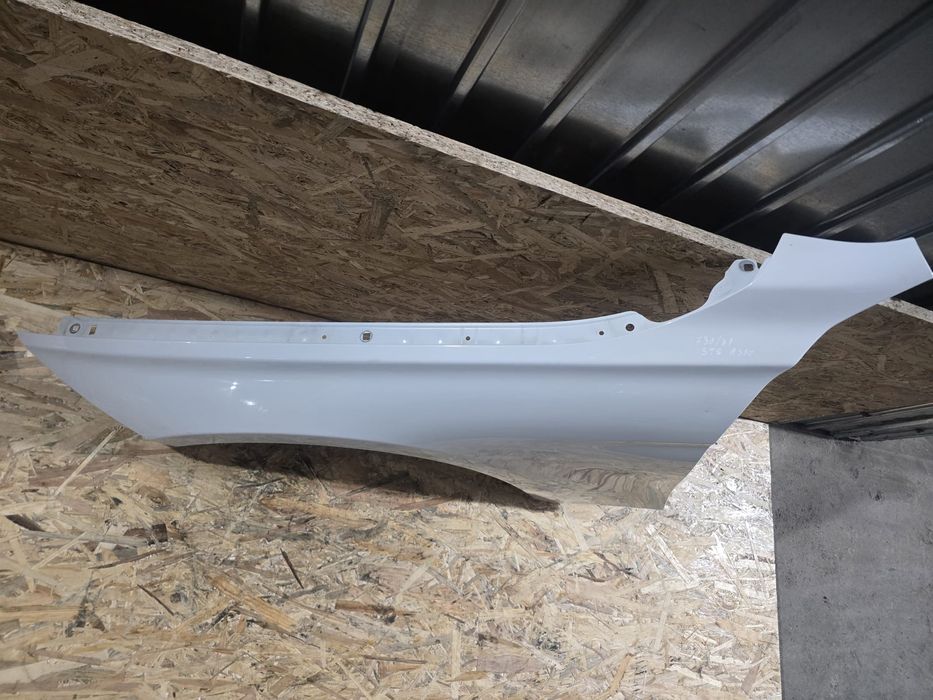 Aripă stânga față BMW F30 F31 A300 Alpine White Originală