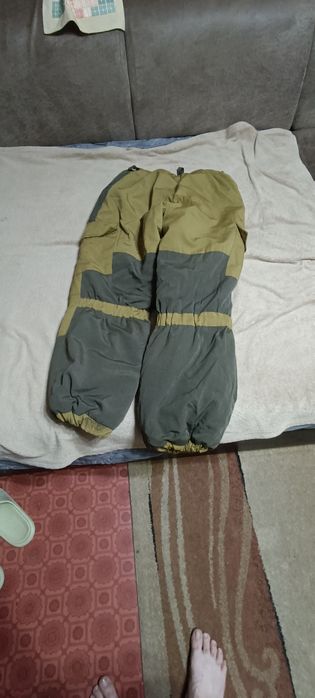 Продам костюм демисезонный.