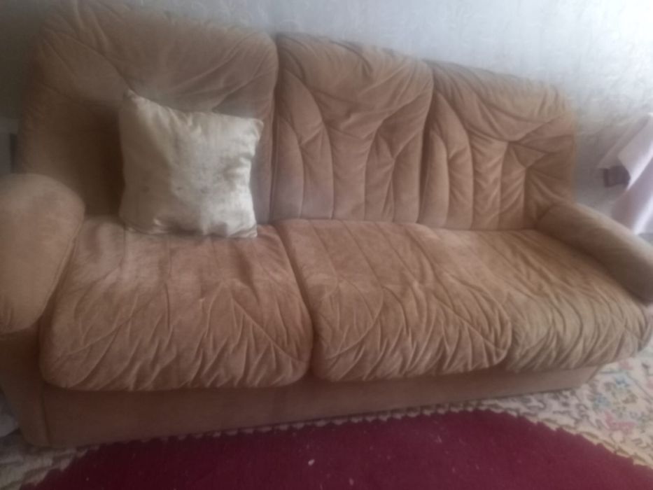 Отдам даром диван