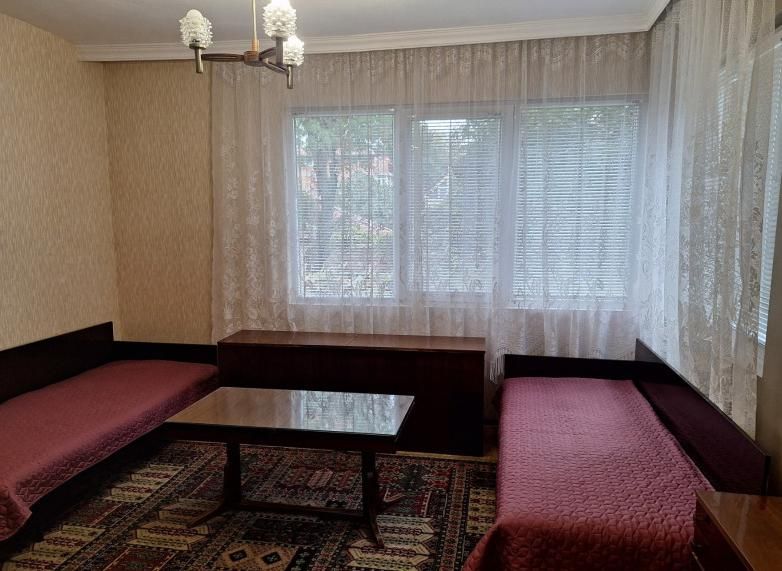 Дава се под наем Тристаен апартамент в Пловдив, Южен - 80 кв.м за 350 € - Снимка #2