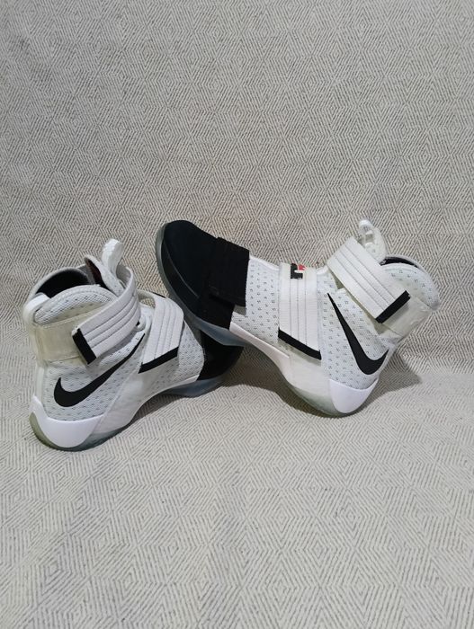 Nike LeBron Soldier 10 Black Toe mărime 45