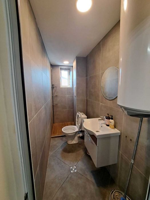 Тристайно жилище под наем в Сухата река