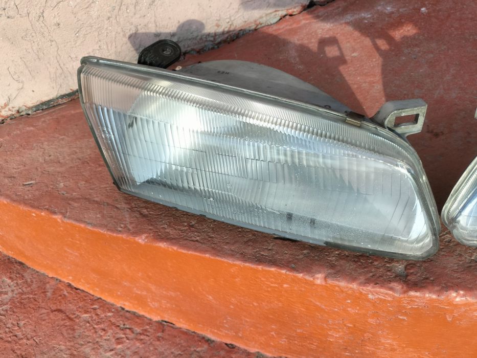 Фара на Камри  продается!