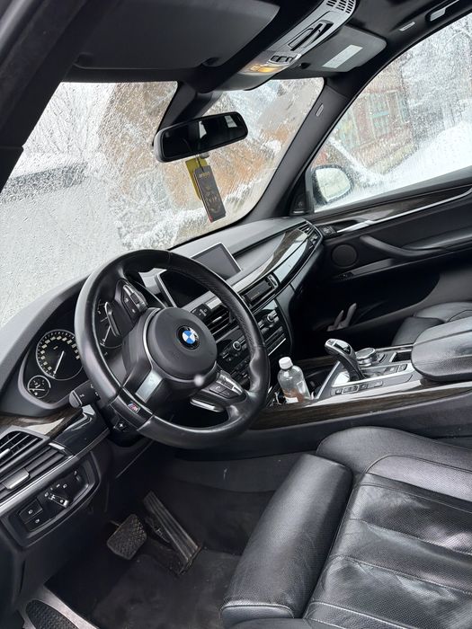 BMW x5 F15 2015 40d / M Sport / Full Option