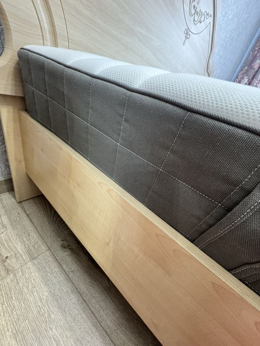 Срочно продам кровать Беларусь, матрас оригинал IKEA.