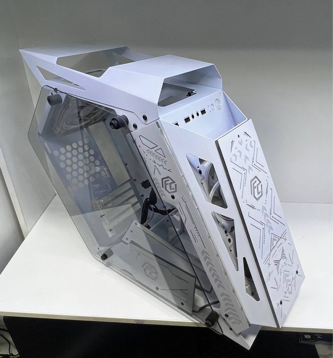 Oq Transformer case