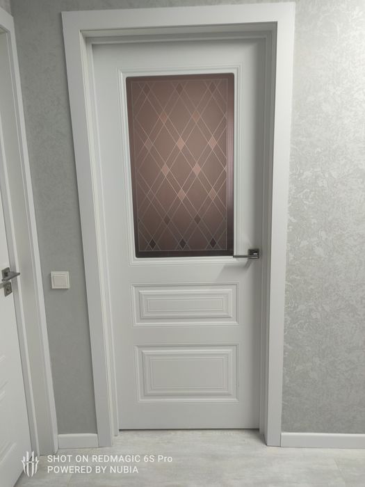 Продам межкомнатную дверь 80х200