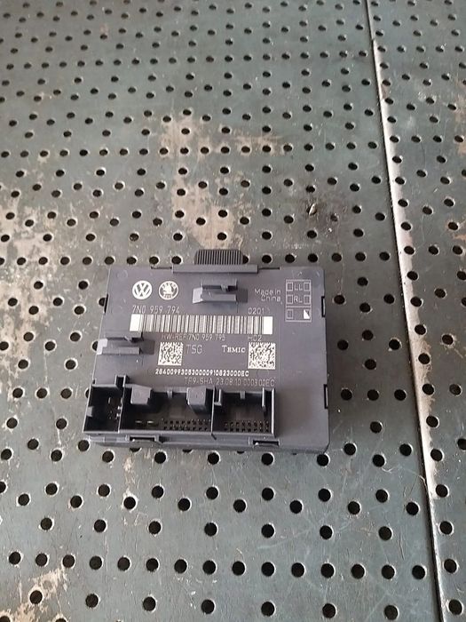 Modul calculator usa dreapta spate skoda yeti 5l 7n0959794