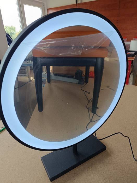 Oglinda machiaj si taburet