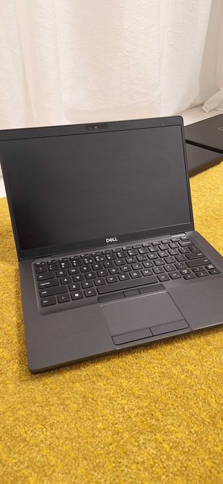 Laptop Dell Windows 11 cu i5 gen 8, 256 SSD, 14 inch full HD, 4G-GPS