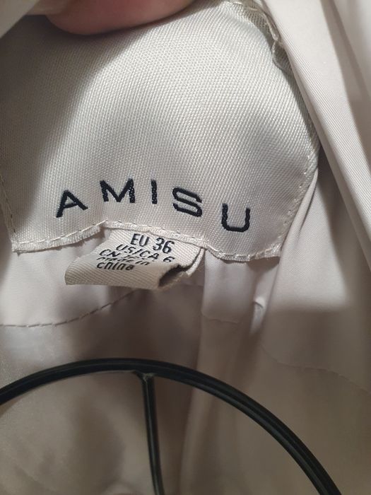 Зимно дамско яке 36/38 цвят нюд