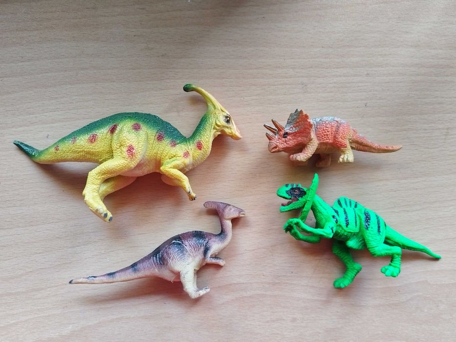 Запазени детски играчки плюшени и пластмасови