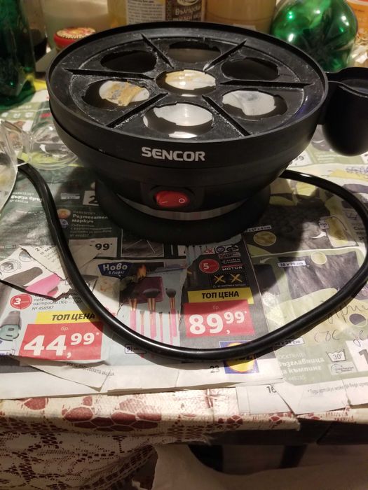 Продавам Яйцеварка