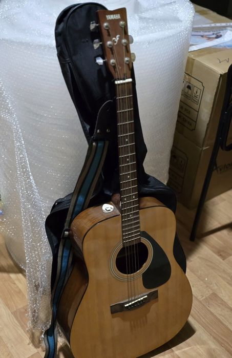 Акустическая гитара YAMAHA f310