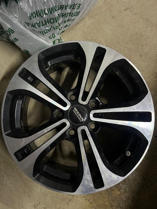 Продам диски с резиной