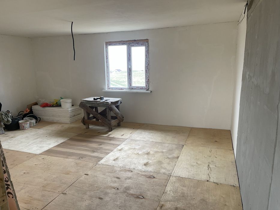 Продам не достройный дом