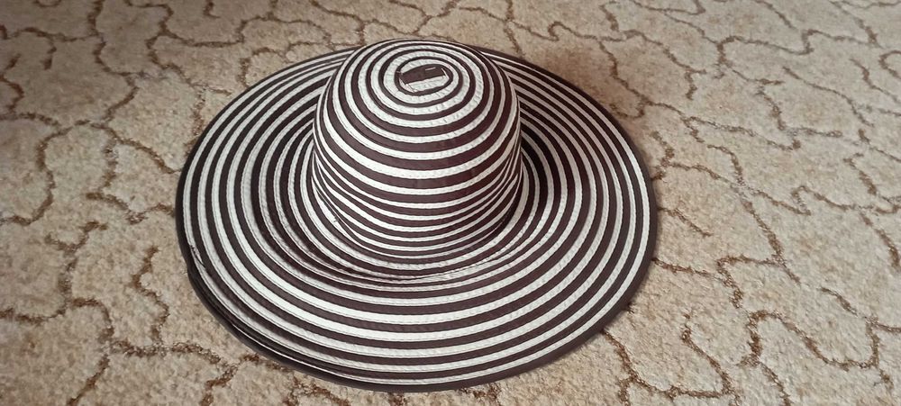 Лятна капела с широка периферия